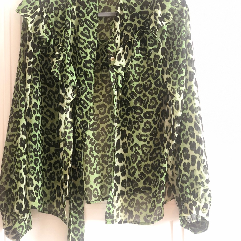 Green blouse - Picture 6 of 6
